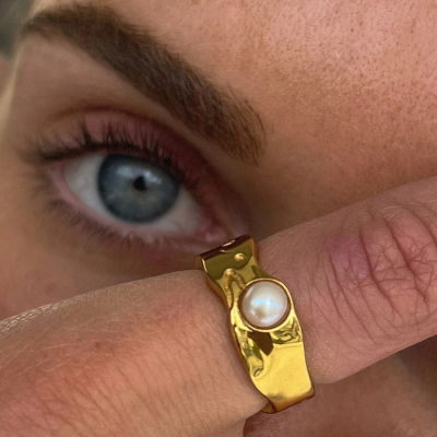 Lumarish™ Gold Pearl Ring