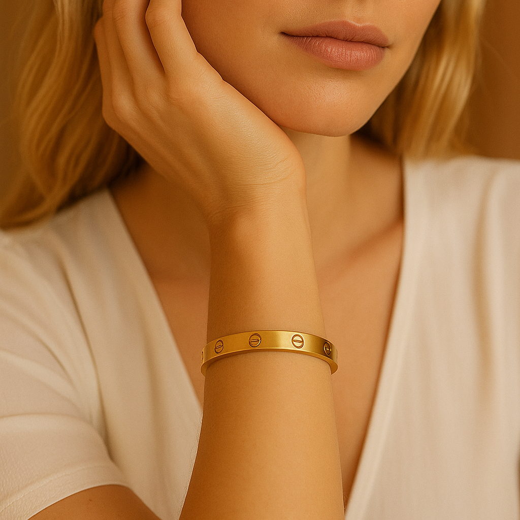 Lumarish™ Elegant Golden Band