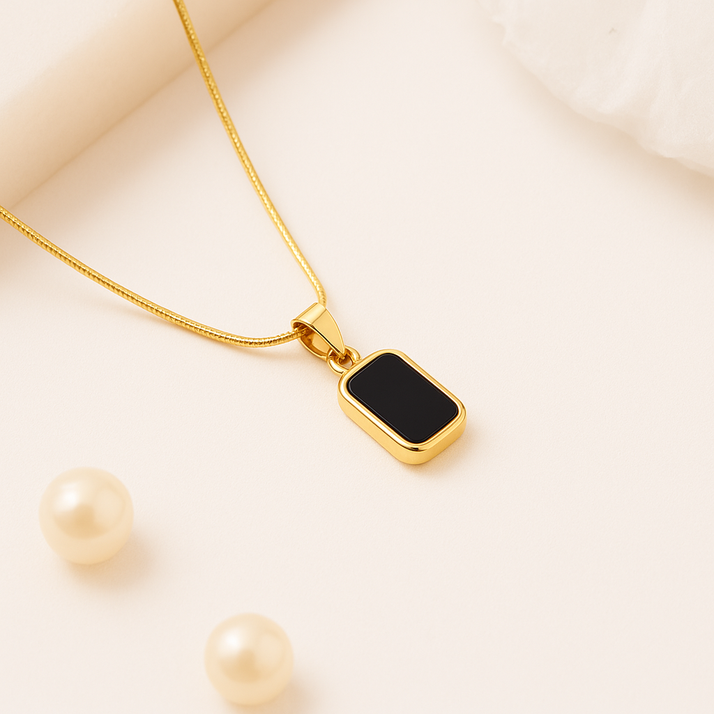 Lumarish™ Black Necklace