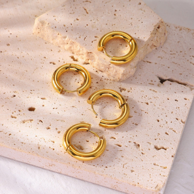 Lumarish™ Classic Gold Hoops