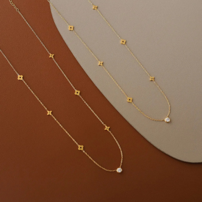 Lumarish™ Gold Clover Necklace
